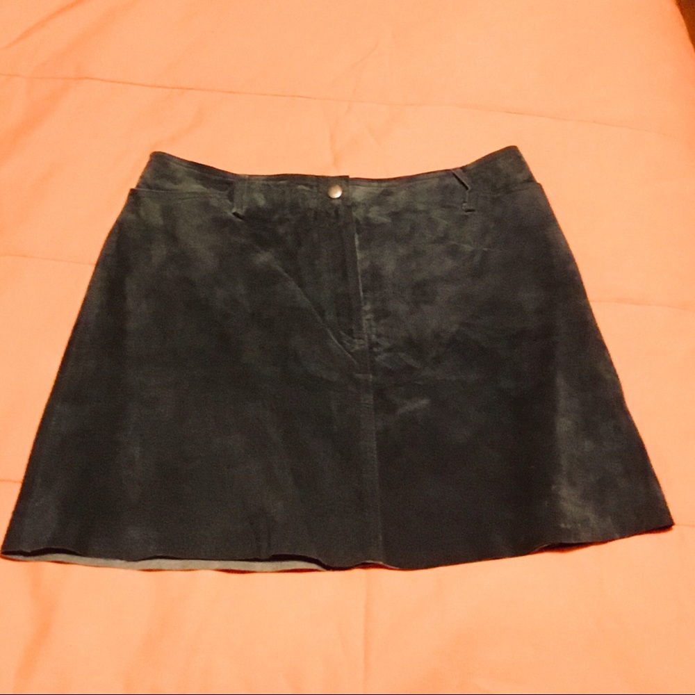 Hugo Buscati olive suede skirt